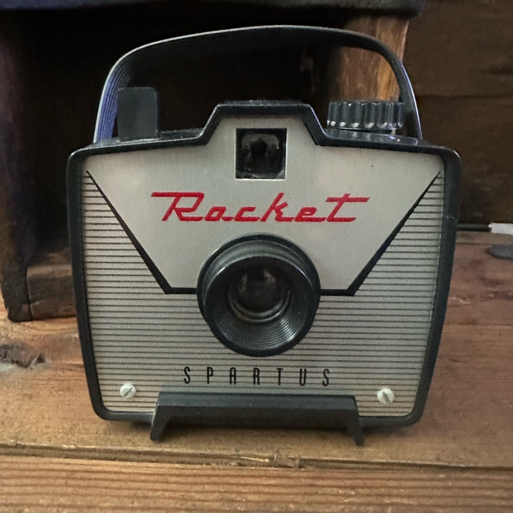 Vintage Antique Spartus ROCKET Camera